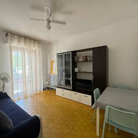 A Due Passi Dal Mare! *